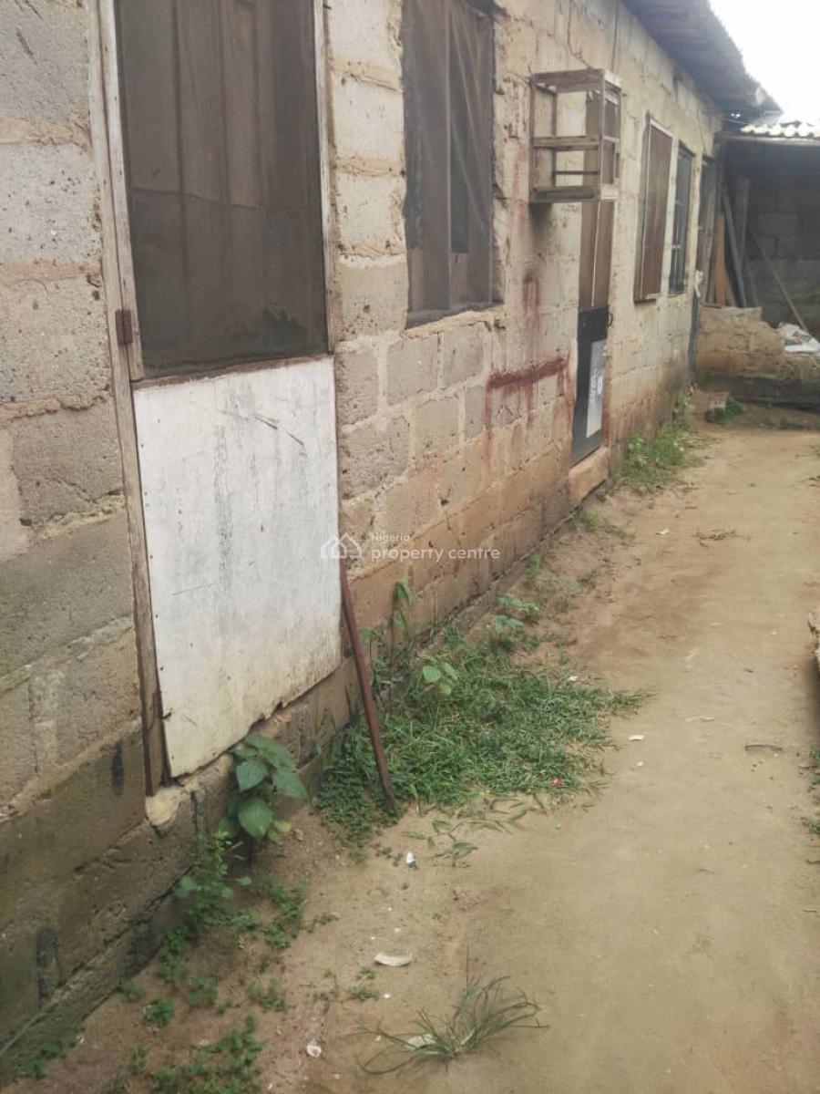 Demolished 8 Rooms Structured on Full Plot of Land, Lagos Road Aruna Bus Stop, Ikorodu, Lagos, Land for Sale