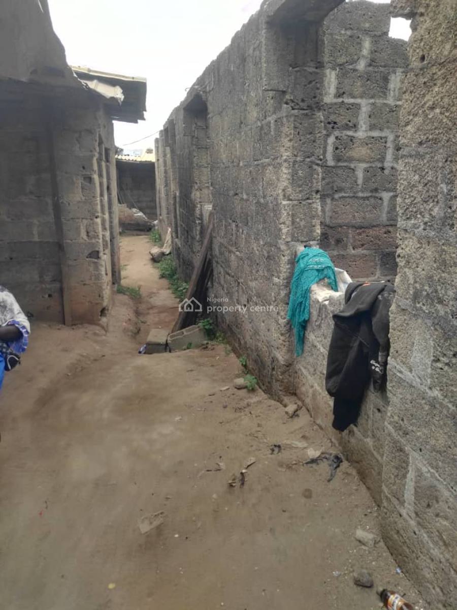 Demolished 8 Rooms Structured on Full Plot of Land, Lagos Road Aruna Bus Stop, Ikorodu, Lagos, Land for Sale