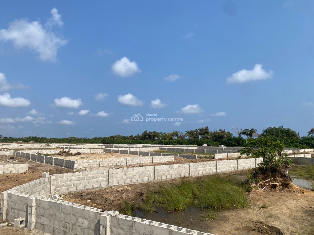 Residential Estate Land on The Expressway with Each Plots Fenced, Iberekodo, Ibeju Lekki, Lagos, Residential Land for Sale