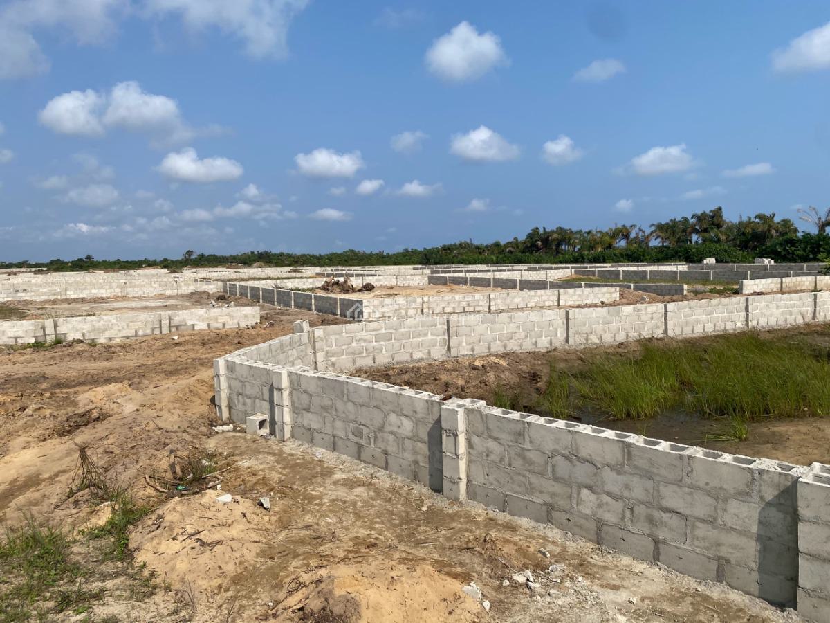 Residential Estate Land on The Expressway with Each Plots Fenced, Iberekodo, Ibeju Lekki, Lagos, Residential Land for Sale