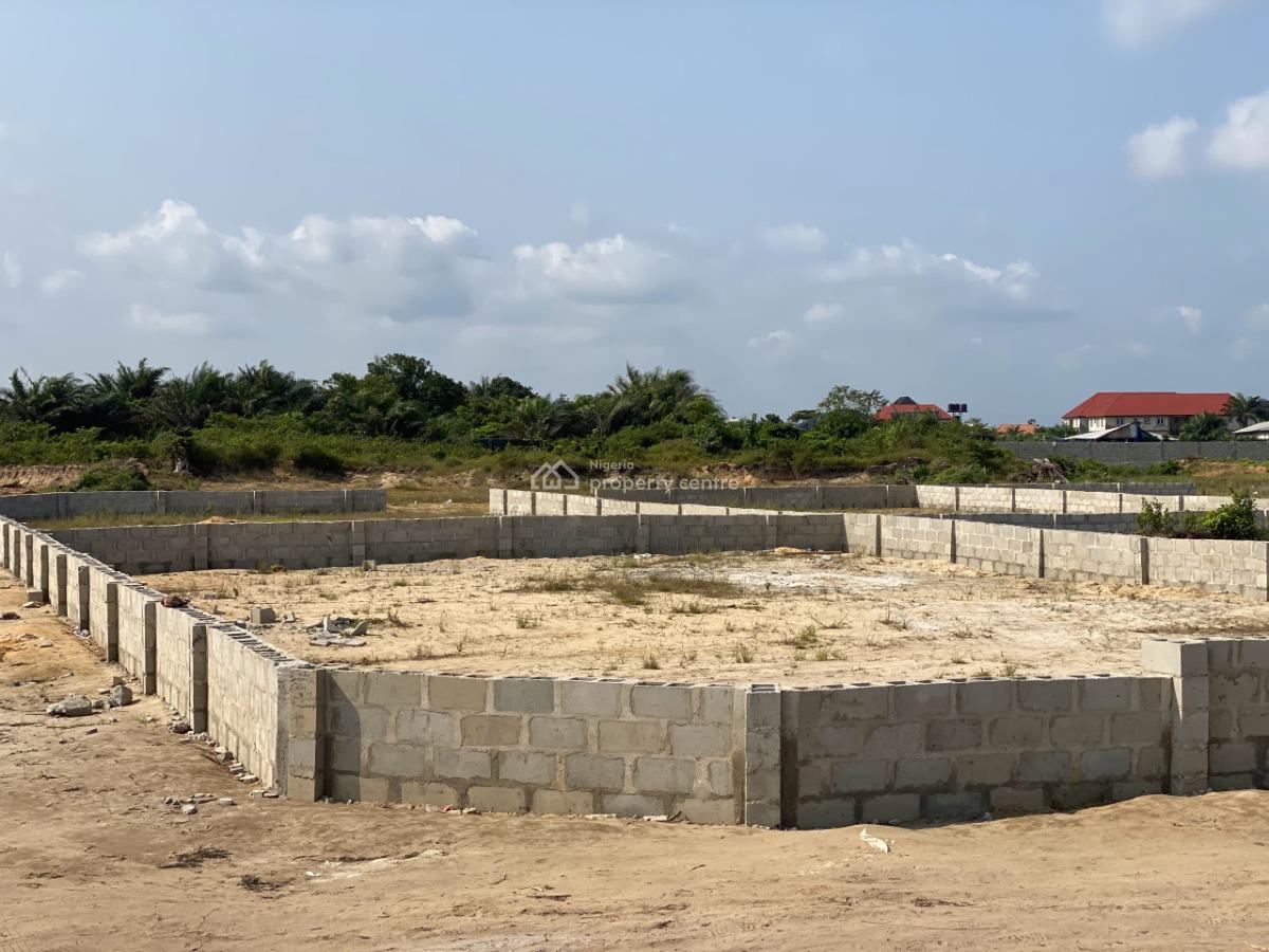Residential Estate Land on The Expressway with Each Plots Fenced, Iberekodo, Ibeju Lekki, Lagos, Residential Land for Sale