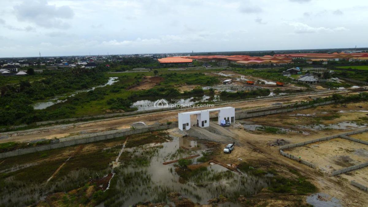 Residential Estate Land on The Expressway with Each Plots Fenced, Iberekodo, Ibeju Lekki, Lagos, Residential Land for Sale