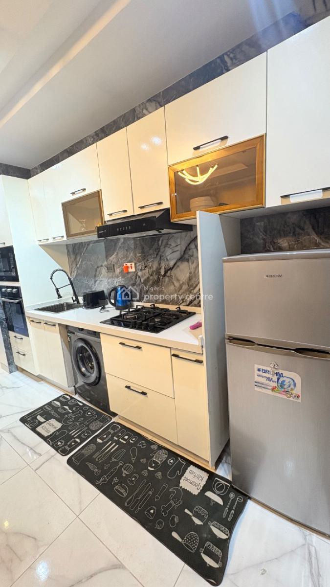 One Bedroom Ikoyi with Massage Chair, Norman William Street Ikoyi Lagos, Ikoyi, Lagos, Flat / Apartment Short Let