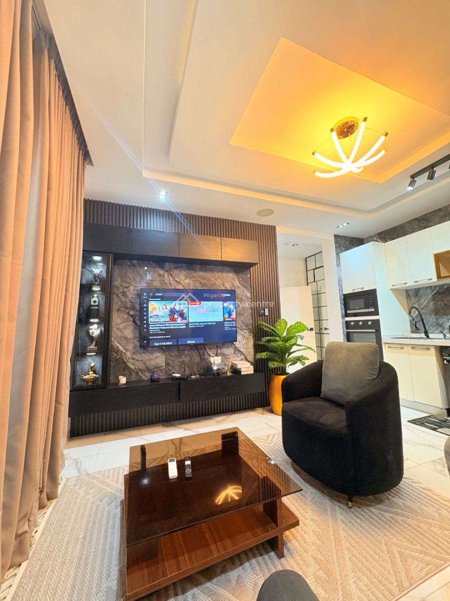 One Bedroom Ikoyi with Massage Chair, Norman William Street Ikoyi Lagos, Ikoyi, Lagos, Flat / Apartment Short Let
