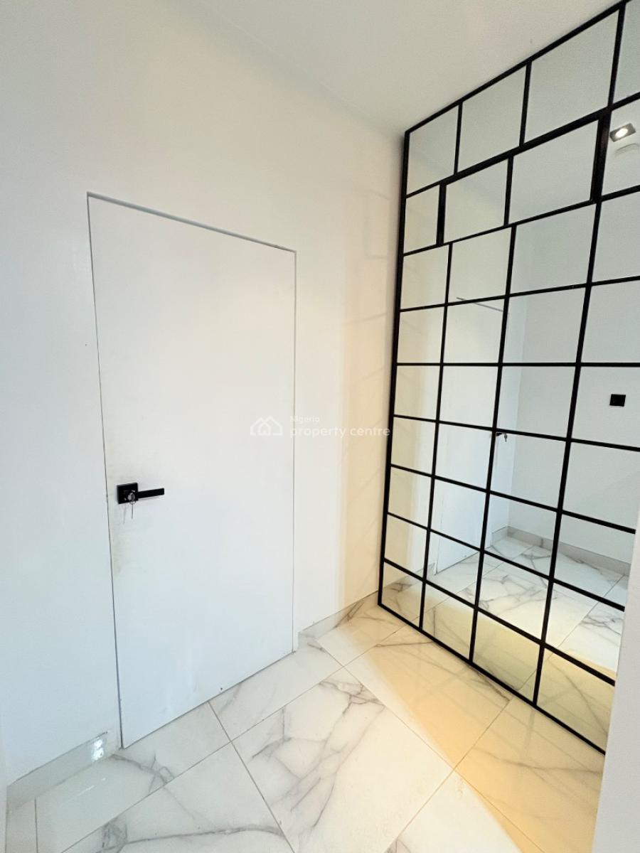 One Bedroom Ikoyi with Massage Chair, Norman William Street Ikoyi Lagos, Ikoyi, Lagos, Flat / Apartment Short Let