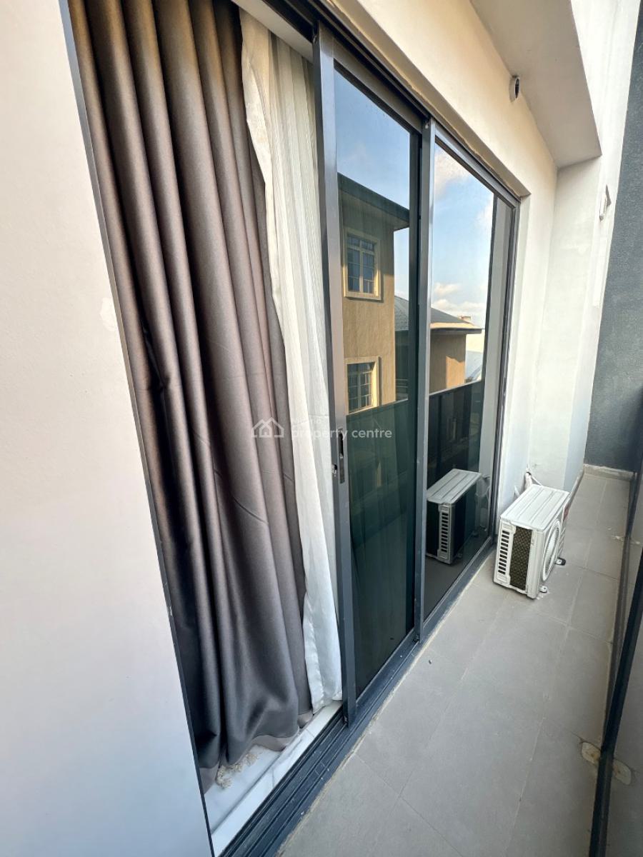 One Bedroom Ikoyi with Massage Chair, Norman William Street Ikoyi Lagos, Ikoyi, Lagos, Flat / Apartment Short Let
