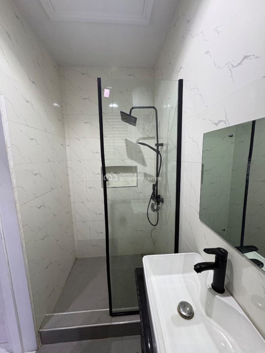One Bedroom Ikoyi with Massage Chair, Norman William Street Ikoyi Lagos, Ikoyi, Lagos, Flat / Apartment Short Let