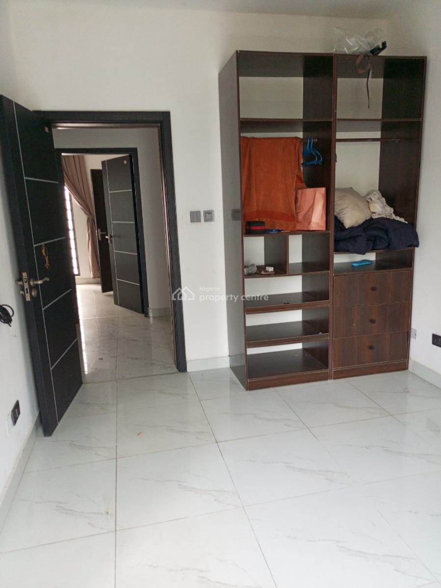 Luxury 3bed Terrace with 24hours Light Pool Secured Estate, Access Coded Estate, Ologolo, Lekki, Lagos, Terraced Duplex for Rent
