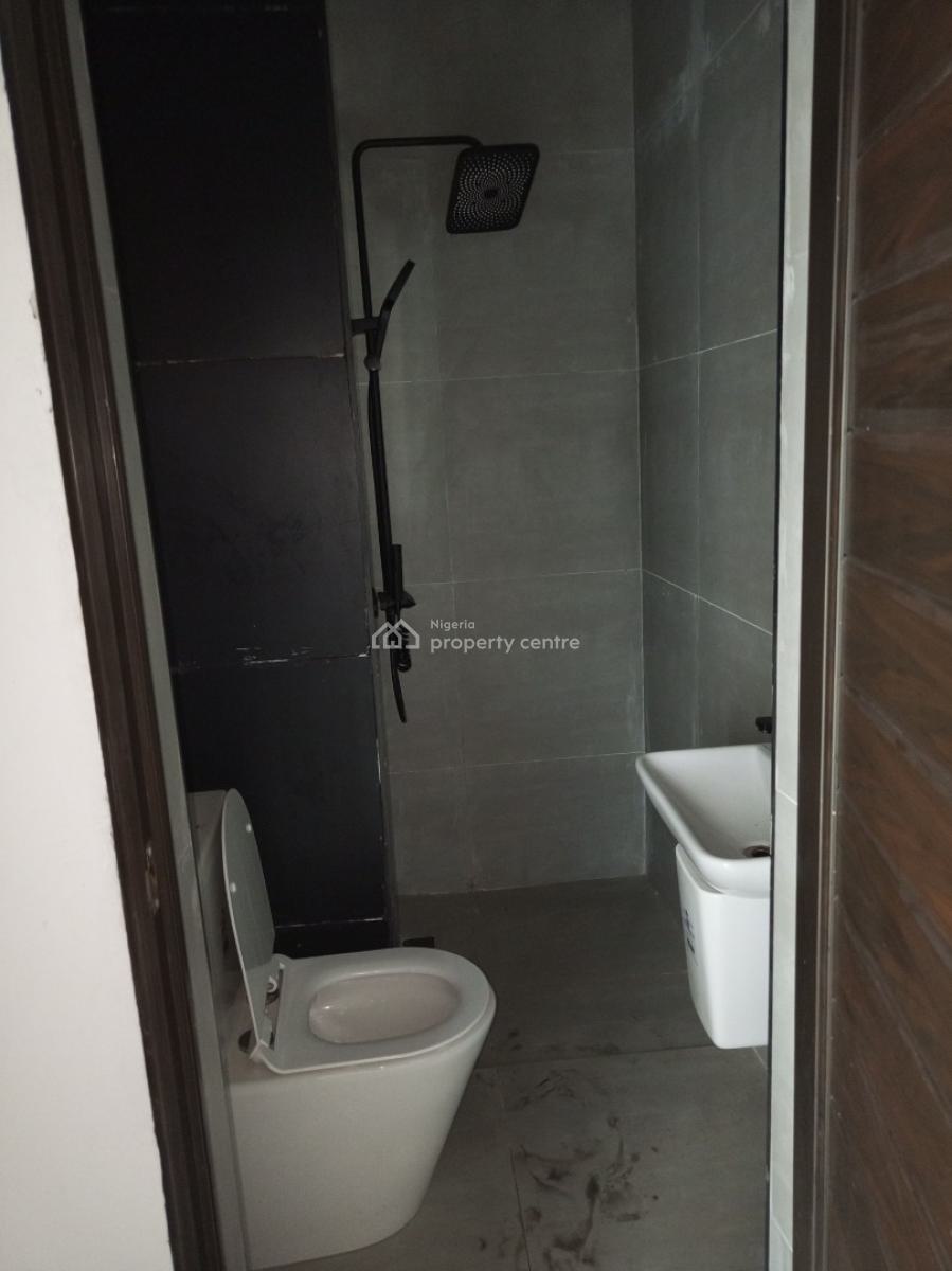 Luxury 3bed Terrace with 24hours Light Pool Secured Estate, Access Coded Estate, Ologolo, Lekki, Lagos, Terraced Duplex for Rent