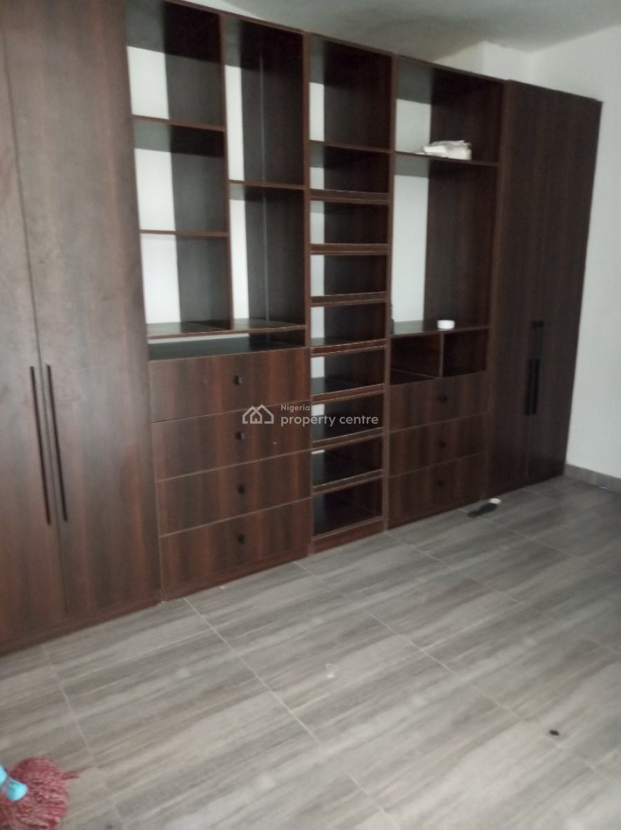 Luxury 3bed Terrace with 24hours Light Pool Secured Estate, Access Coded Estate, Ologolo, Lekki, Lagos, Terraced Duplex for Rent