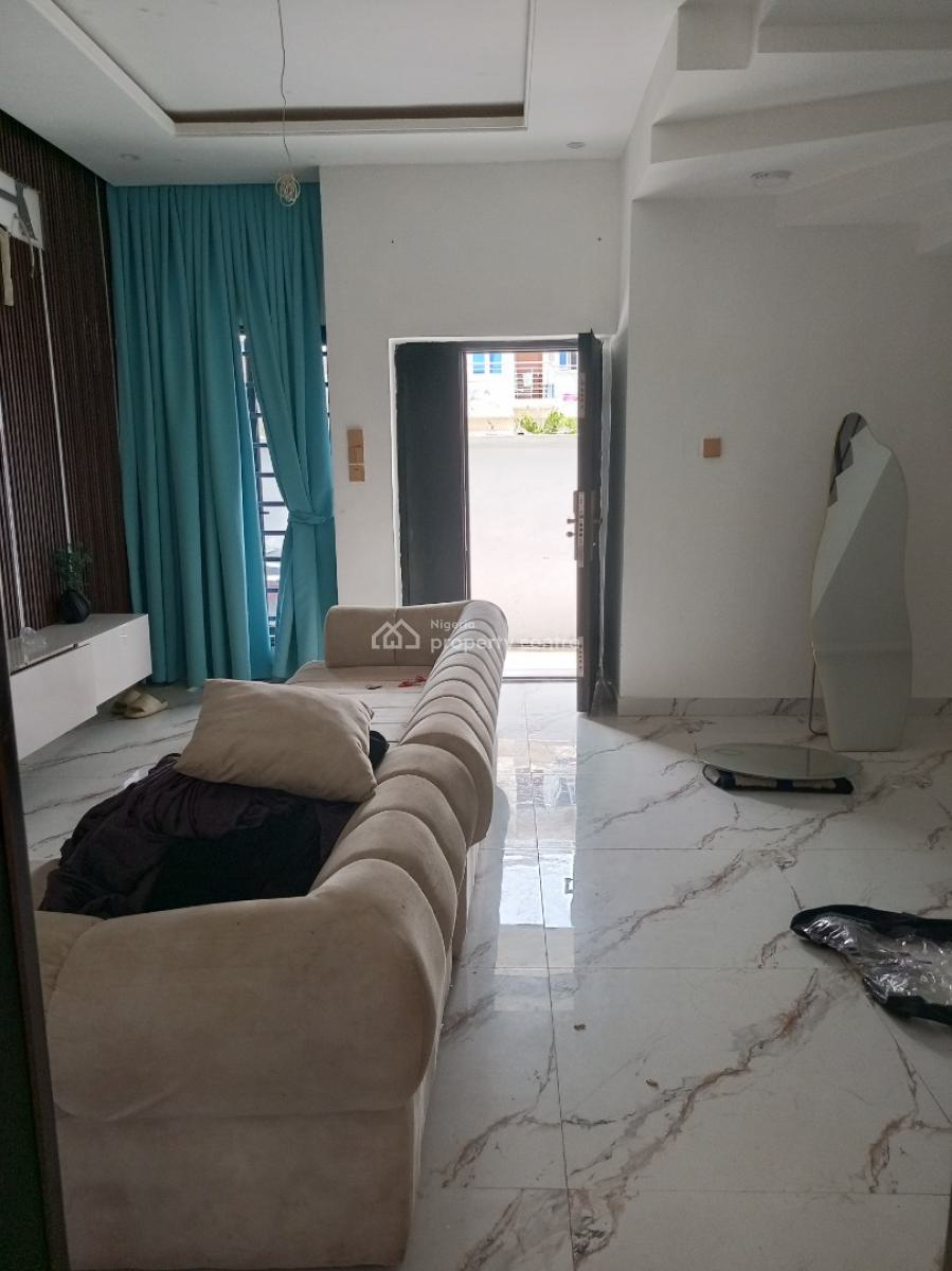 Luxury 3bed Terrace with 24hours Light Pool Secured Estate, Access Coded Estate, Ologolo, Lekki, Lagos, Terraced Duplex for Rent