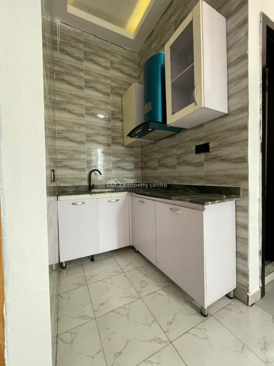 Standard N Massive Studio Apt, Alpha Beach Road Off Chevron Lekki Lagos, Lekki, Lagos, Self Contain (single Rooms) for Rent
