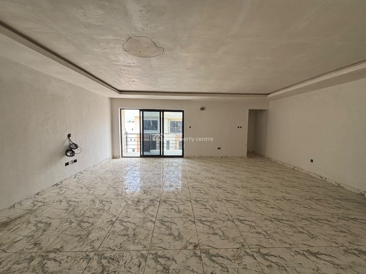 Spacious 2 Bedroom Apartment with Swimming Pool and Gym, Lekki Phase 1, Lekki, Lagos, Flat / Apartment for Rent