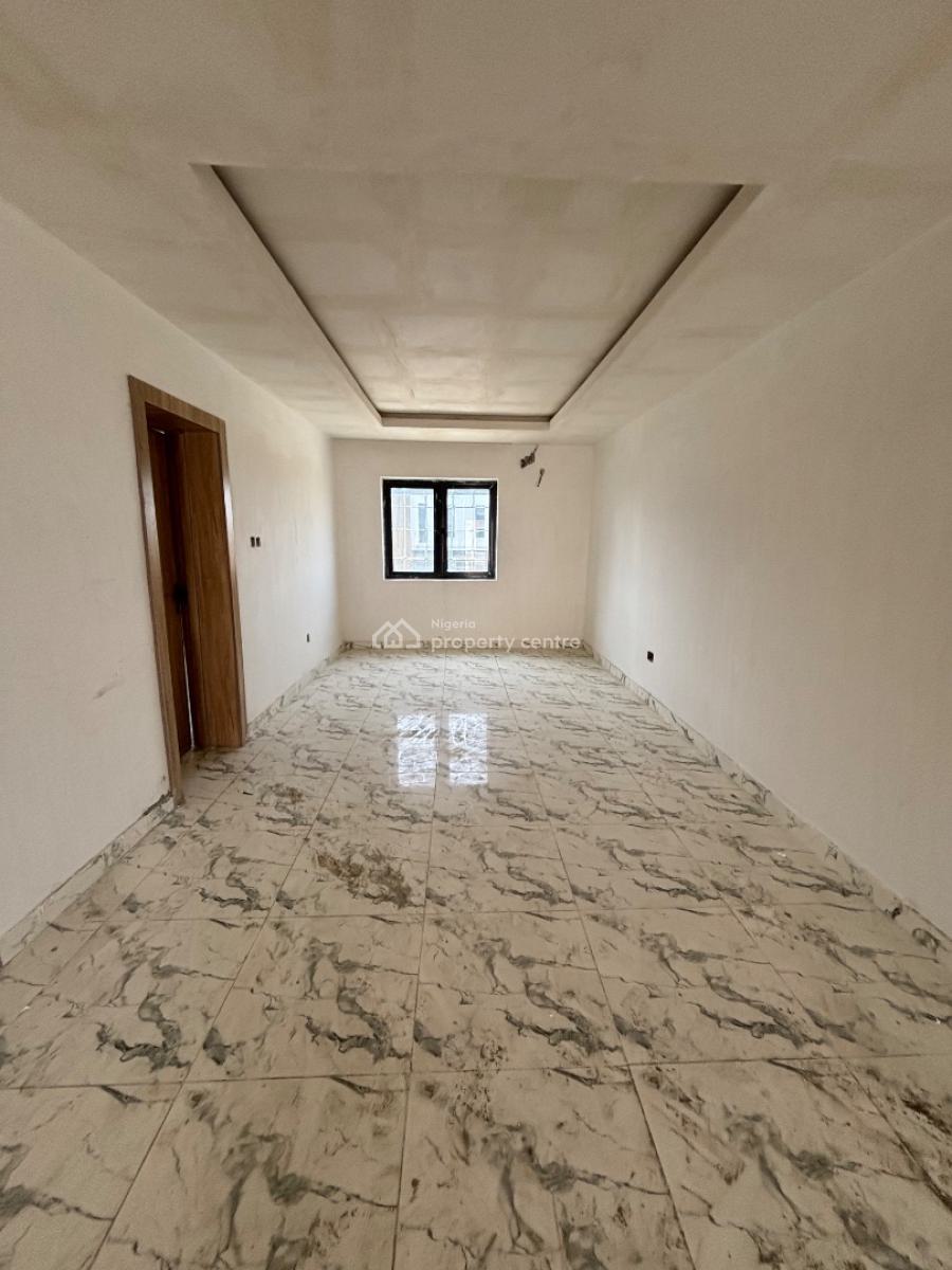 Spacious 2 Bedroom Apartment with Swimming Pool and Gym, Lekki Phase 1, Lekki, Lagos, Flat / Apartment for Rent