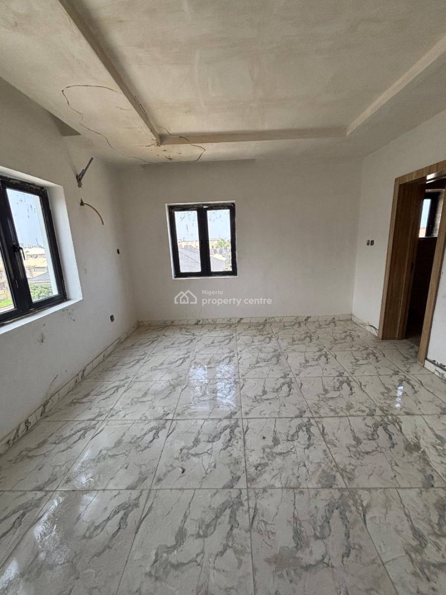 Spacious 2 Bedroom Apartment with Swimming Pool and Gym, Lekki Phase 1, Lekki, Lagos, Flat / Apartment for Rent