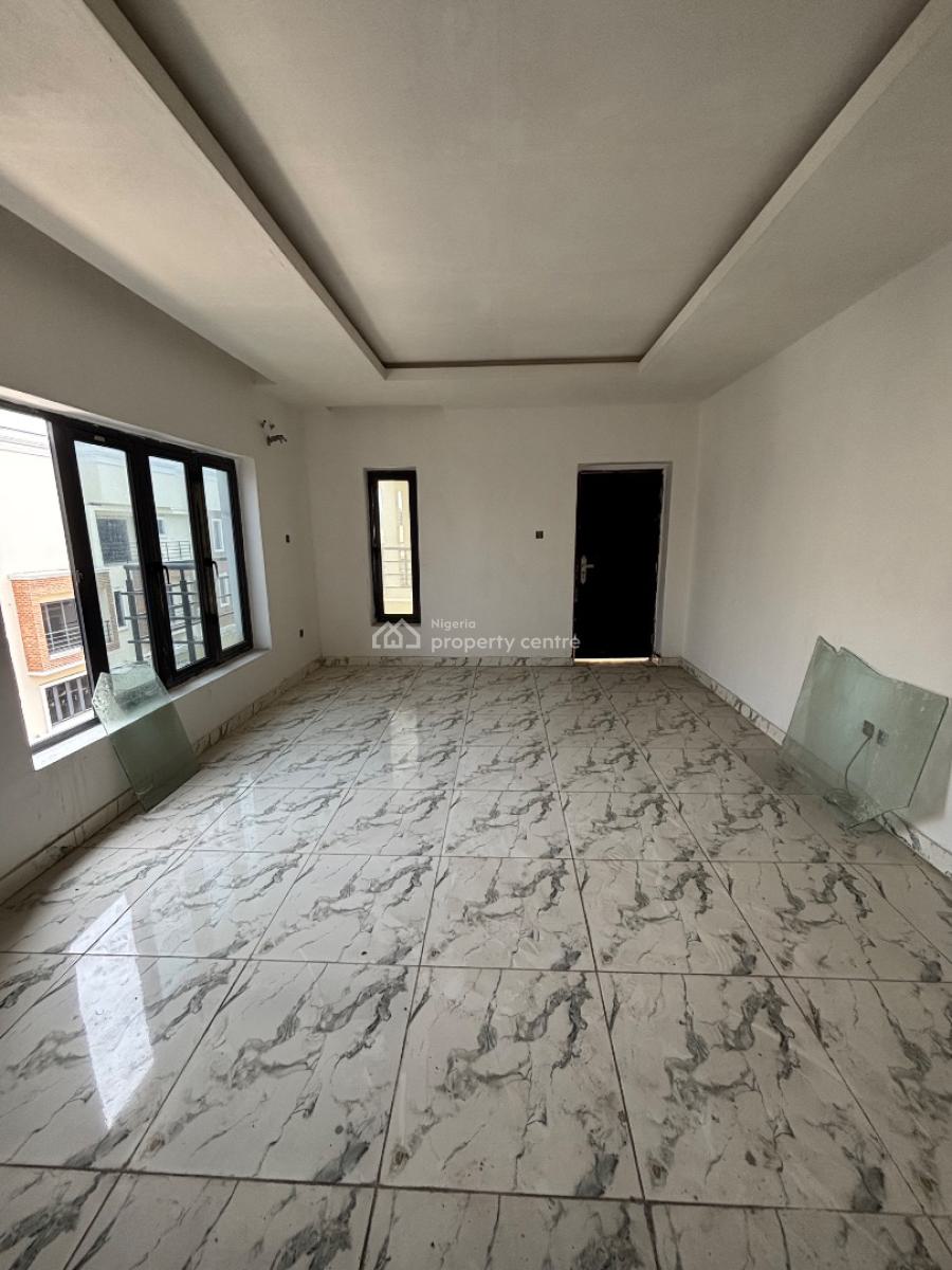3 Bedroom Apartment with Swimming Pool and Gym, Lekki Phase 1, Lekki, Lagos, Flat / Apartment for Rent