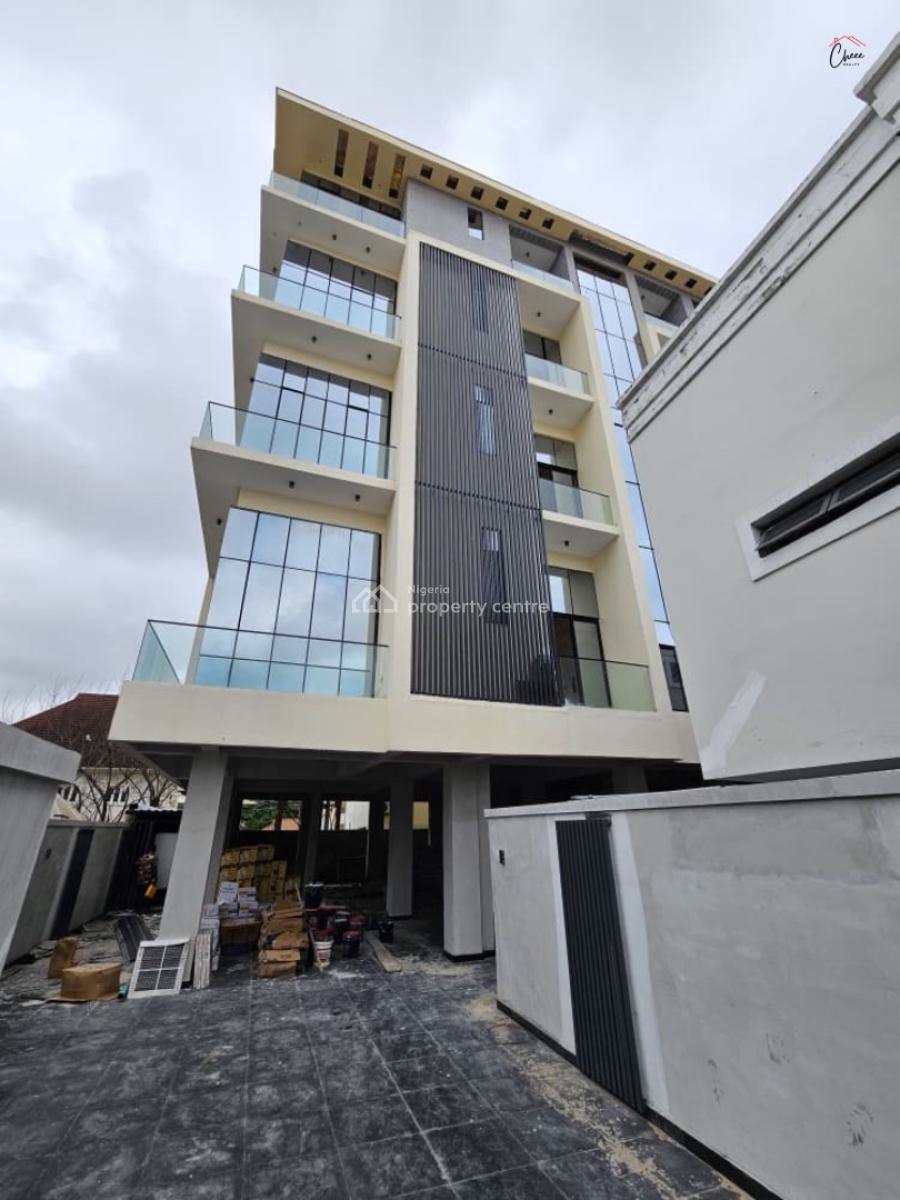 Luxury 3 Bedroom Apartment with Excellent Facilities, Lekki Phase 1, Lekki, Lagos, Flat / Apartment for Sale