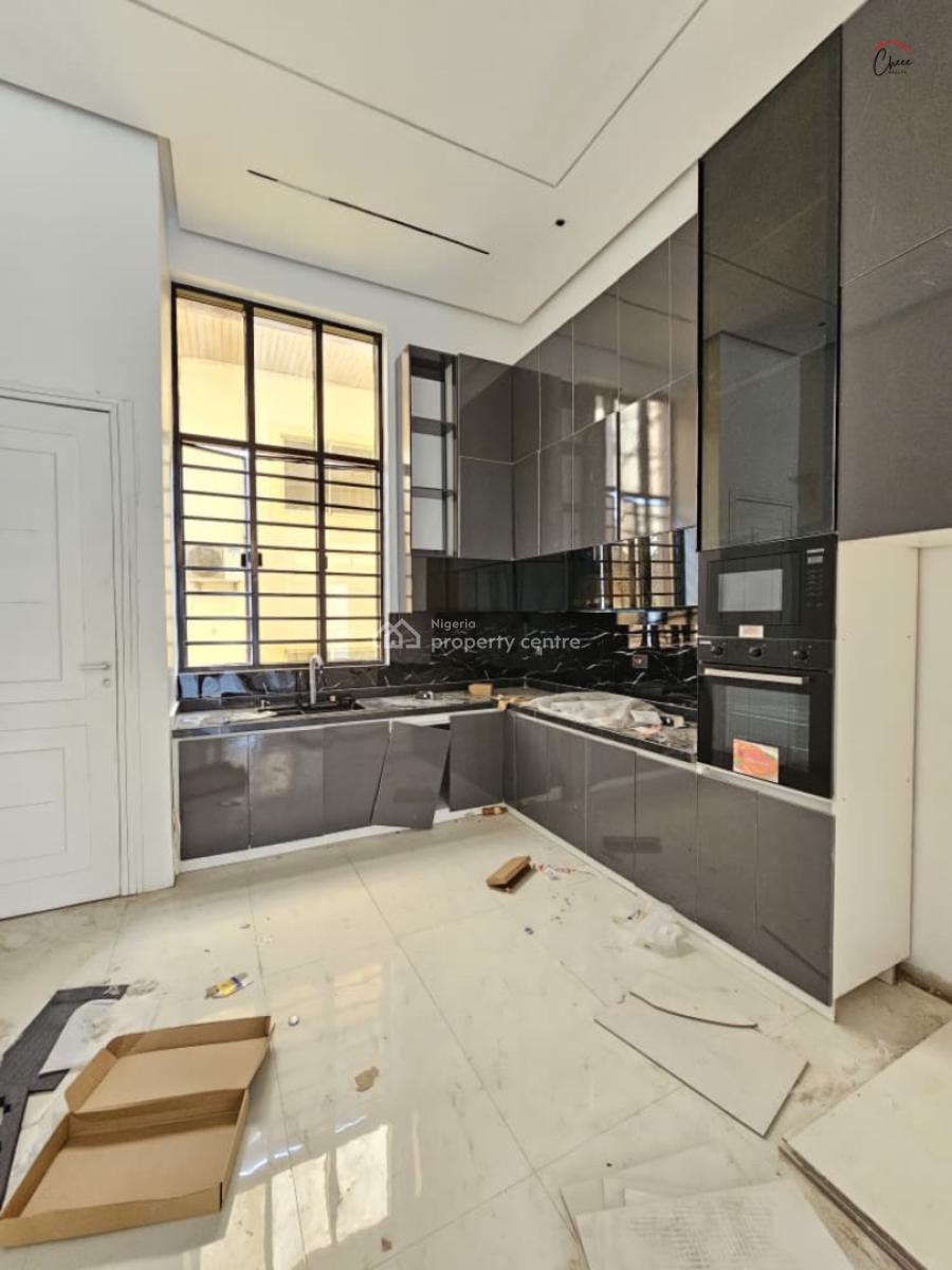 Luxury 3 Bedroom Apartment with Excellent Facilities, Lekki Phase 1, Lekki, Lagos, Flat / Apartment for Sale