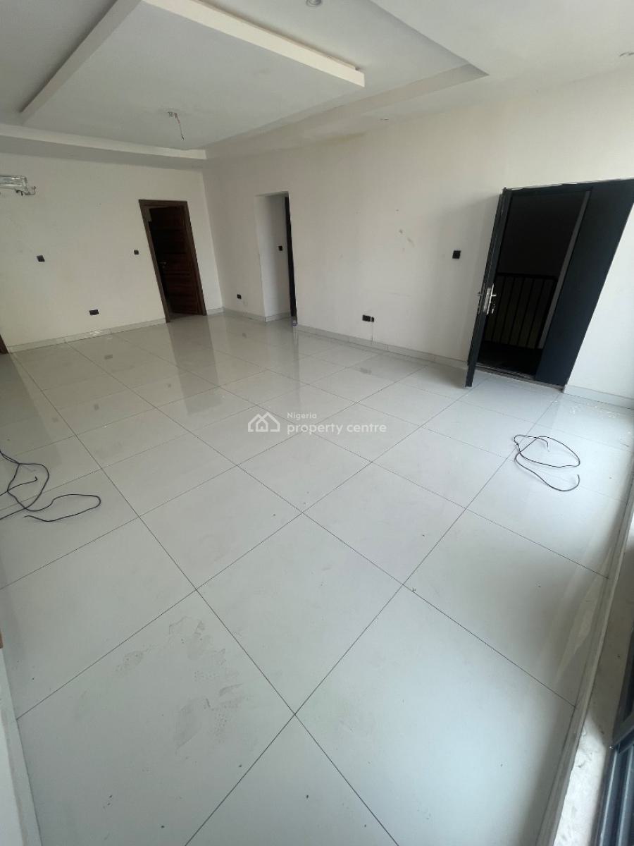 3 Bedroom Penthouse, Inside Estate Ikate Elegushi, Lekki Phase 1, Lekki, Lagos, Flat / Apartment for Rent