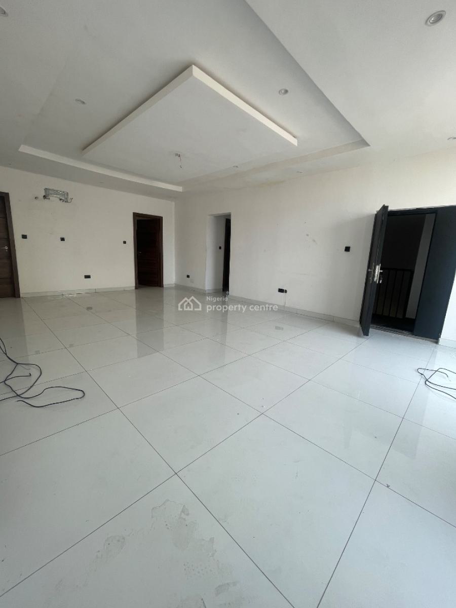 3 Bedroom Penthouse, Inside Estate Ikate Elegushi, Lekki Phase 1, Lekki, Lagos, Flat / Apartment for Rent