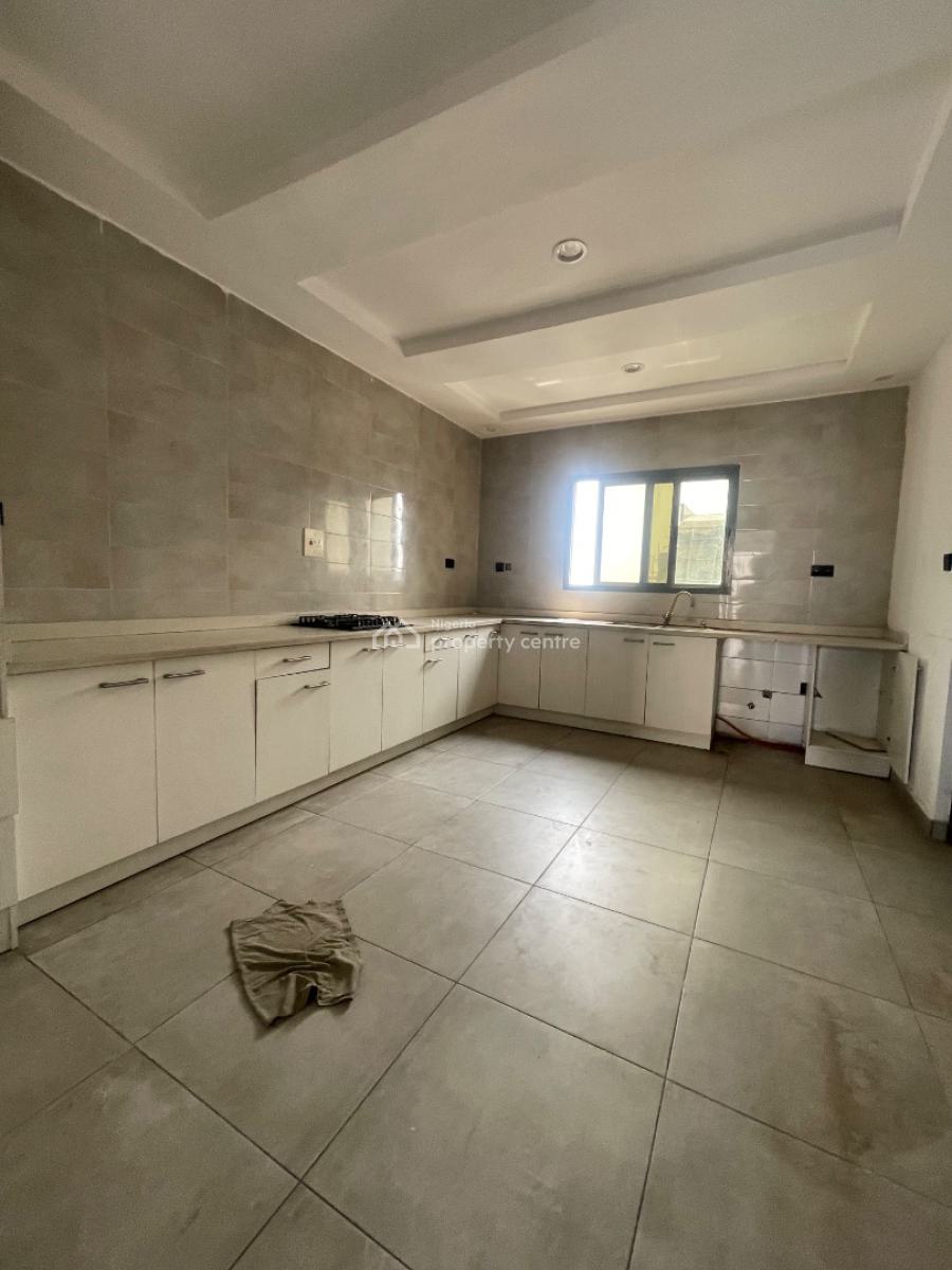 3 Bedroom Penthouse, Inside Estate Ikate Elegushi, Lekki Phase 1, Lekki, Lagos, Flat / Apartment for Rent