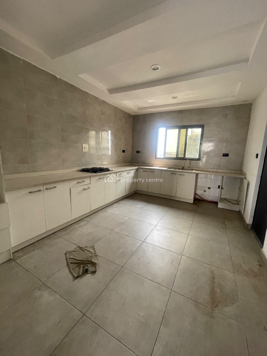 3 Bedroom Penthouse, Inside Estate Ikate Elegushi, Lekki Phase 1, Lekki, Lagos, Flat / Apartment for Rent