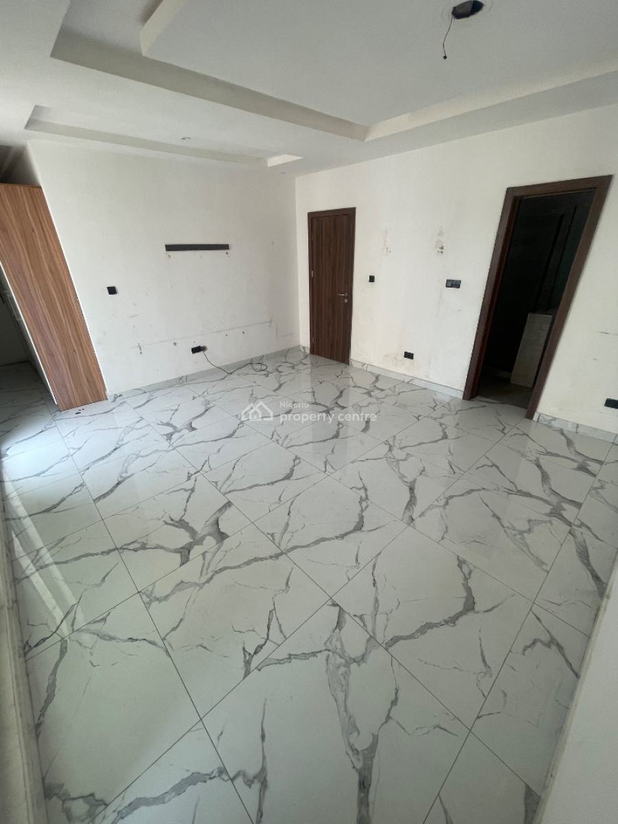 3 Bedroom Penthouse, Inside Estate Ikate Elegushi, Lekki Phase 1, Lekki, Lagos, Flat / Apartment for Rent