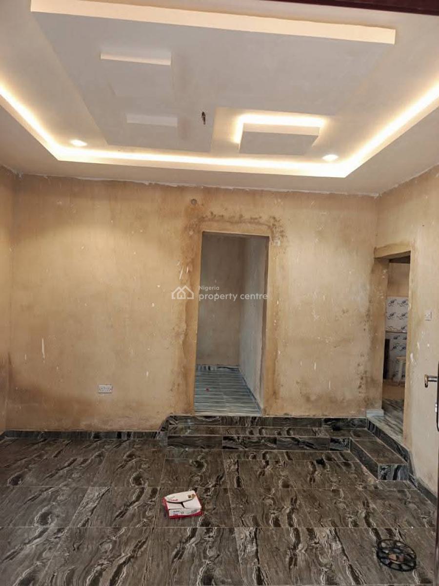 Room and Parlor Self Contain Apartment, Mende, Maryland, Lagos, Flat / Apartment for Rent