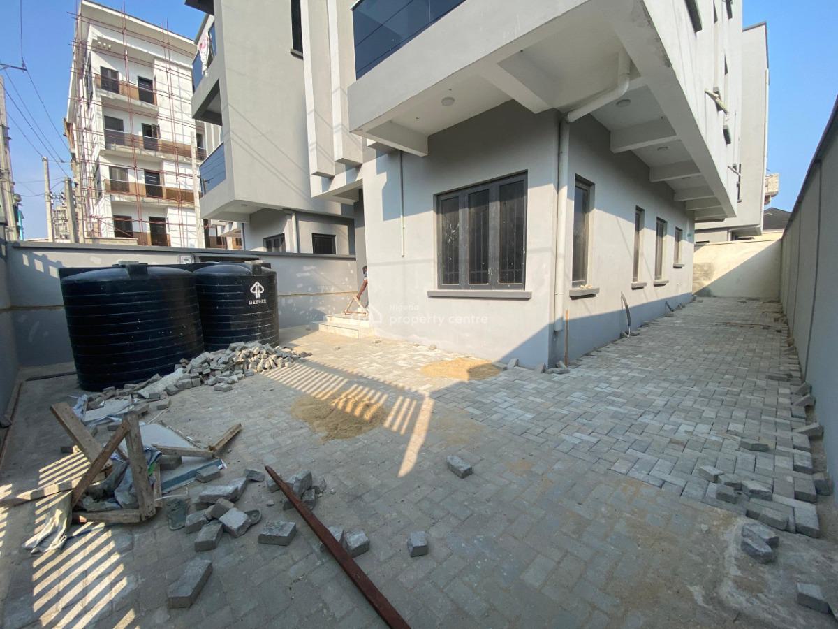 4 Bedroom Luxury Apartment, Lekki Phase 1, Lekki, Lagos, Flat / Apartment for Sale