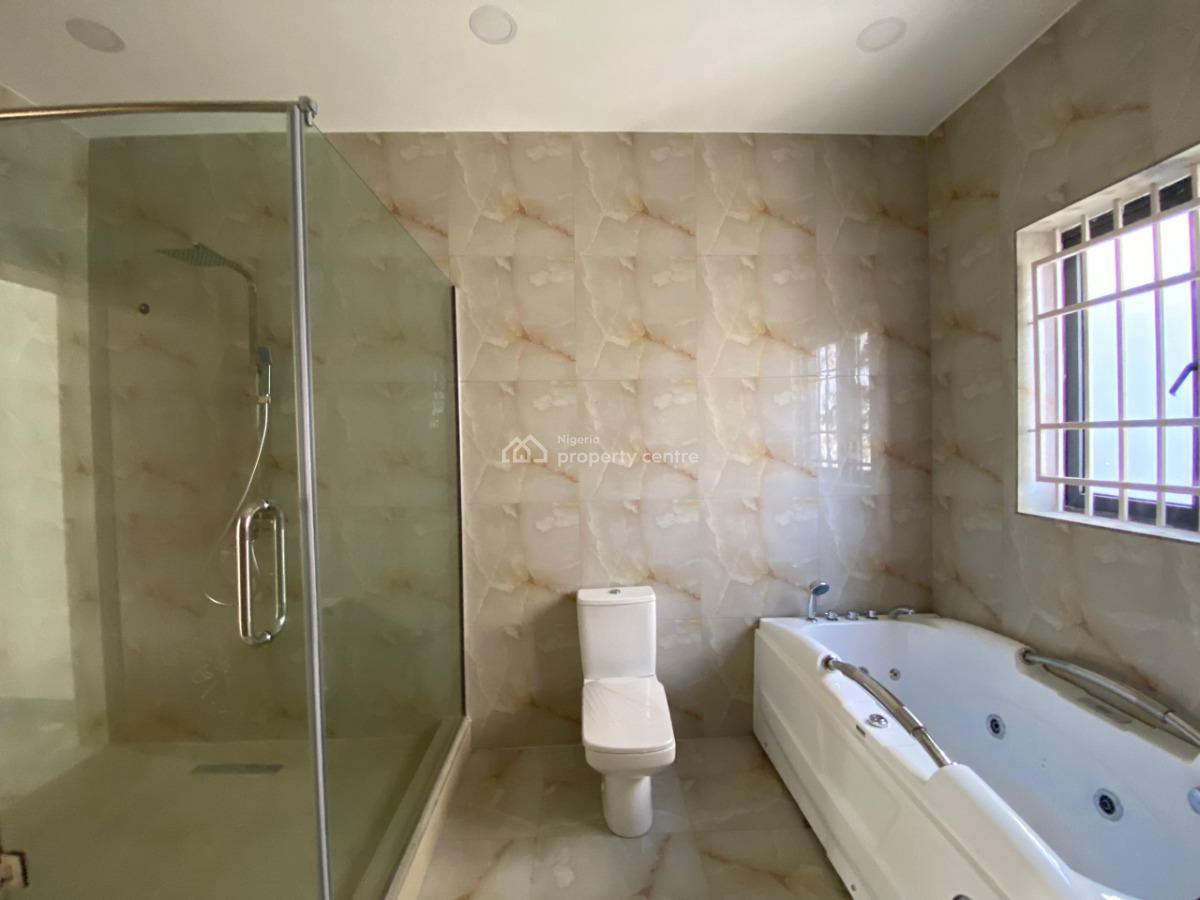 4 Bedroom Luxury Apartment, Lekki Phase 1, Lekki, Lagos, Flat / Apartment for Sale