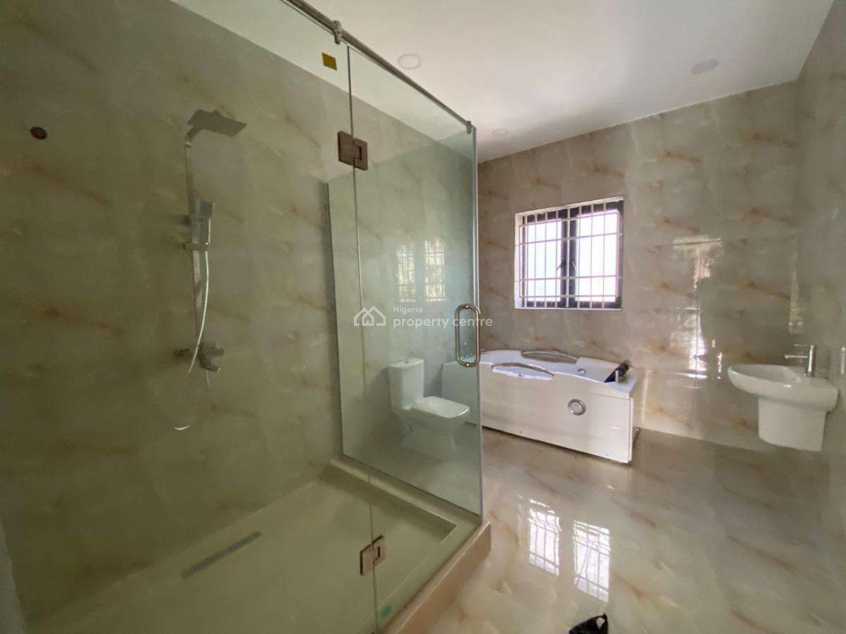 4 Bedroom Luxury Apartment, Lekki Phase 1, Lekki, Lagos, Flat / Apartment for Sale