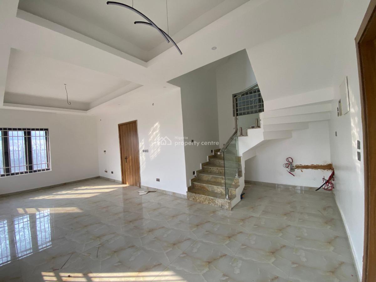 4 Bedroom Luxury Apartment, Lekki Phase 1, Lekki, Lagos, Flat / Apartment for Sale