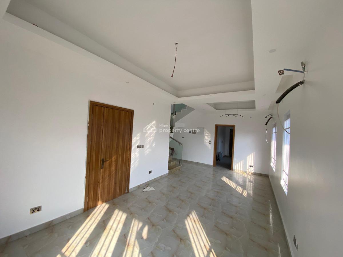 4 Bedroom Luxury Apartment, Lekki Phase 1, Lekki, Lagos, Flat / Apartment for Sale