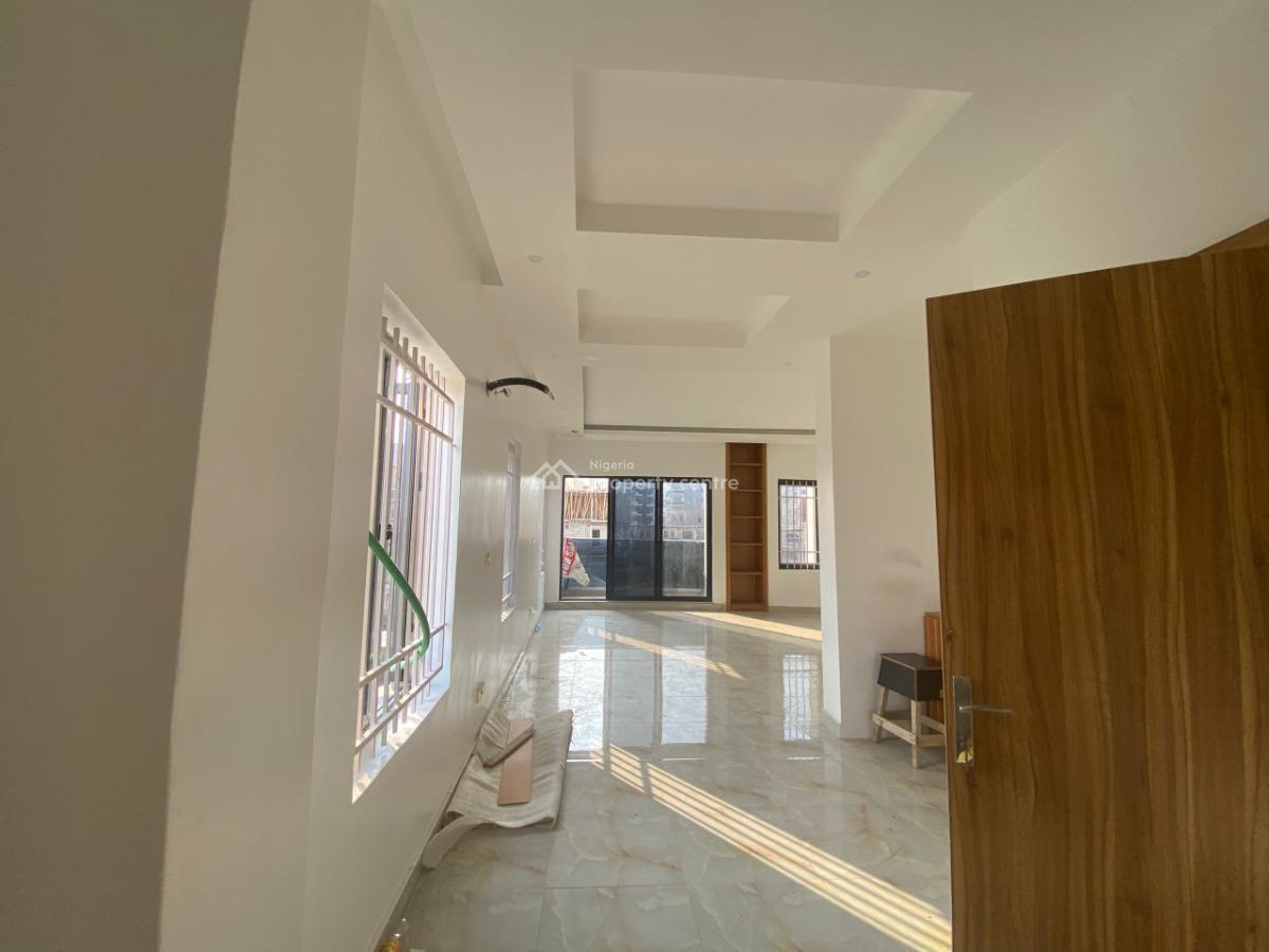 4 Bedroom Luxury Apartment, Lekki Phase 1, Lekki, Lagos, Flat / Apartment for Sale