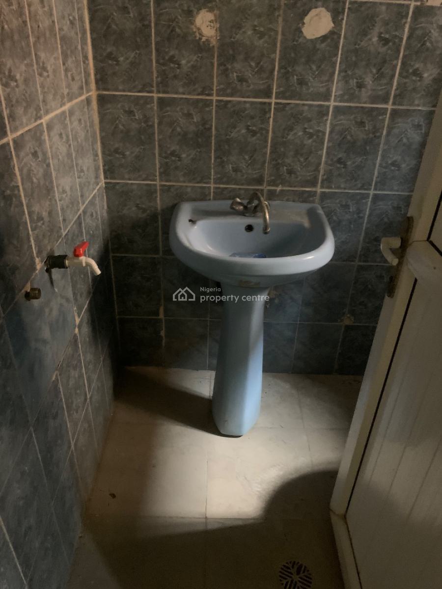Self Serviced 3 Bedroom Flat, Osapa, Lekki, Lagos, Flat / Apartment for Rent