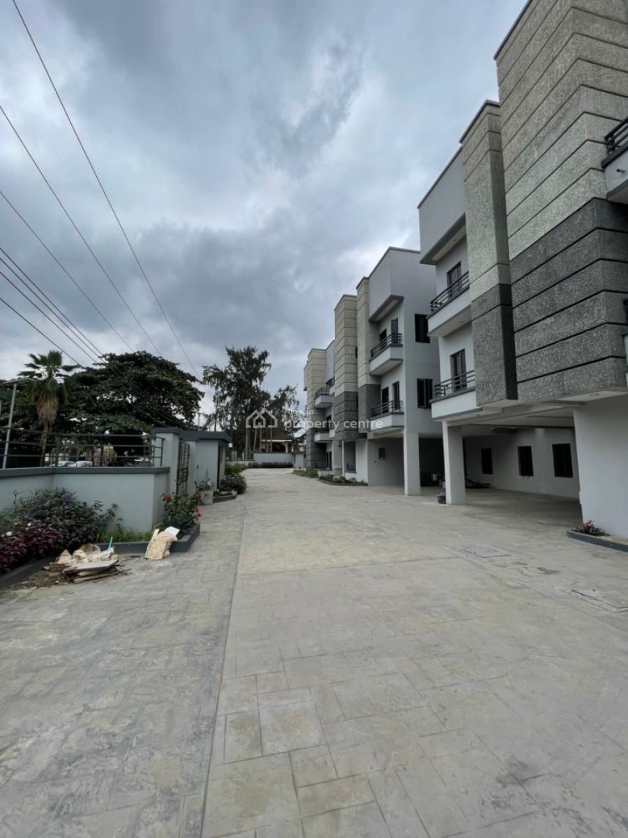 Corporate Lease of 9flats(7flat of 3bedroom&2flat of 2bedroom) with Bq, Ikeja Gra, Ikeja, Lagos, Flat / Apartment for Rent