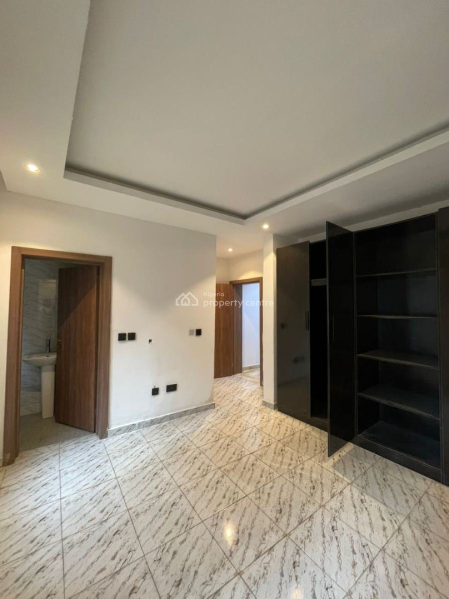 Corporate Lease of 9flats(7flat of 3bedroom&2flat of 2bedroom) with Bq, Ikeja Gra, Ikeja, Lagos, Flat / Apartment for Rent