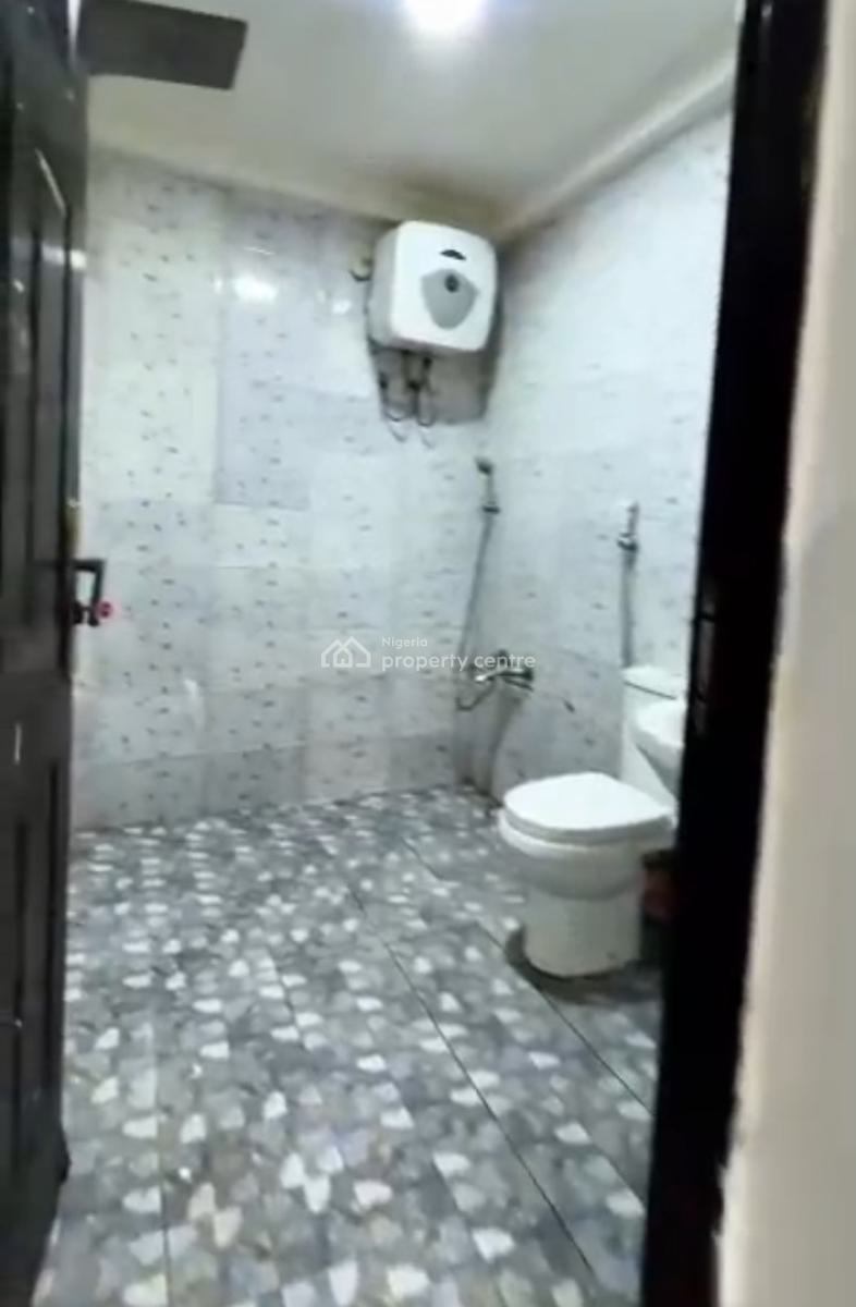 Clean 1 Bedroom Flat, Well Located, By Zartech(tarred Rd), Wuye, Abuja, Flat / Apartment for Rent