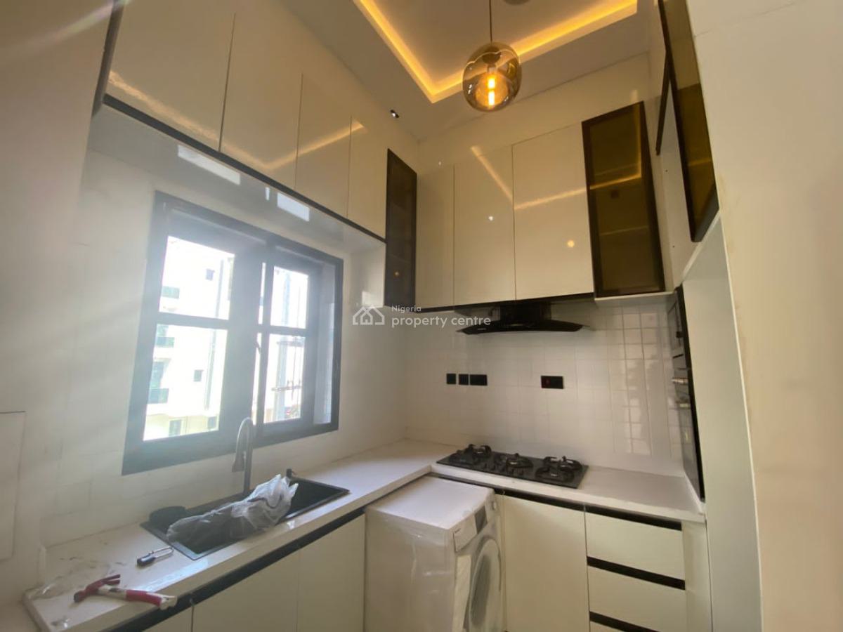 2 Bedroom Luxury Apartments, Lekki Phase 1, Lekki, Lagos, Flat / Apartment for Rent
