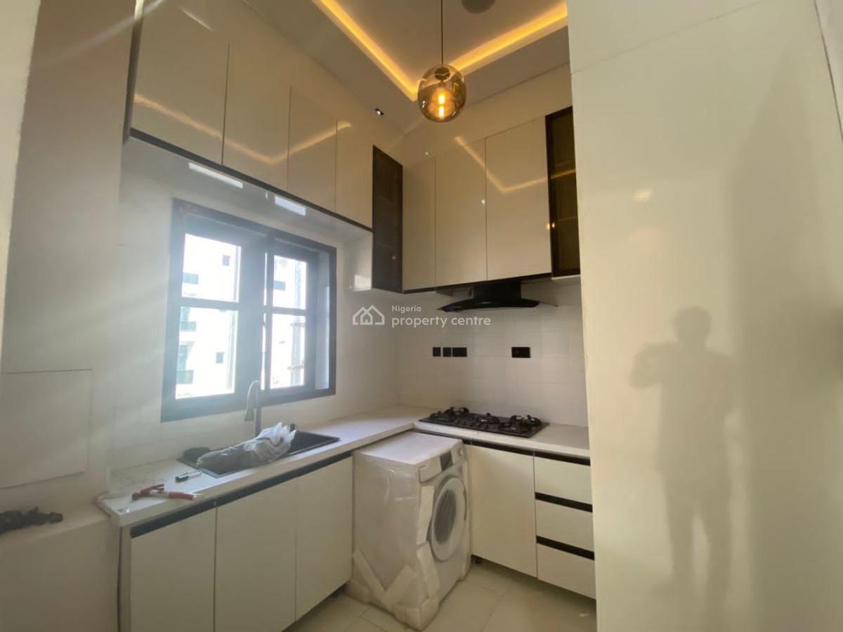 2 Bedroom Luxury Apartments, Lekki Phase 1, Lekki, Lagos, Flat / Apartment for Rent