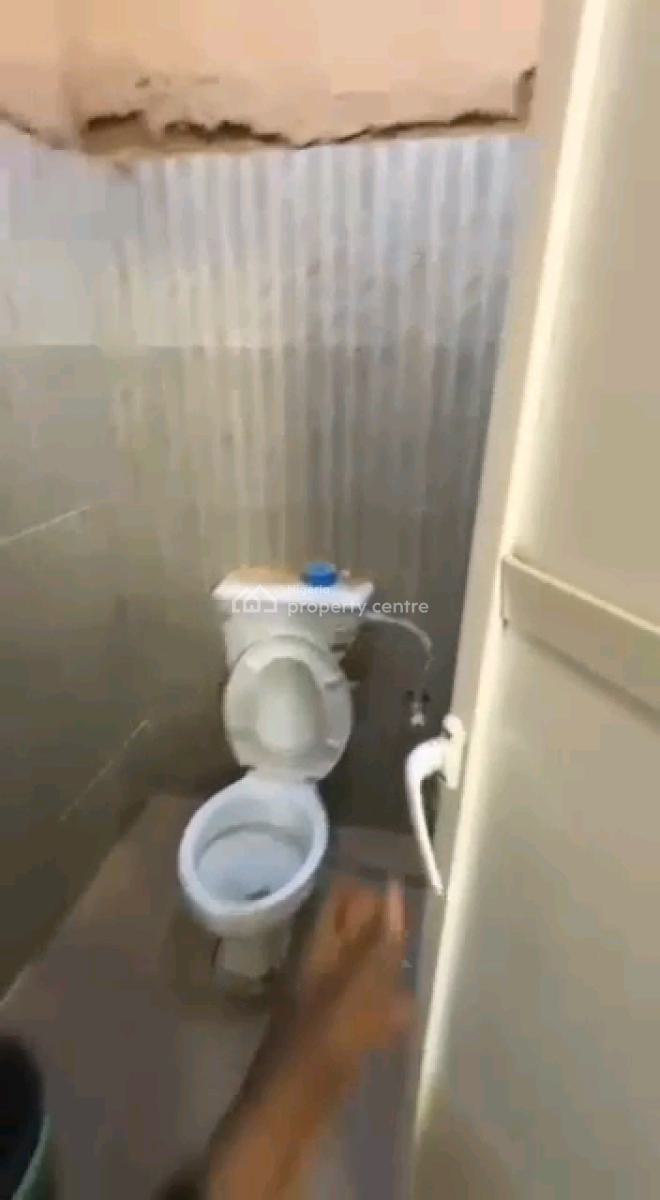 a Fully Furnished and Standard Miniflat, Upstairs with 2toilets and Ba, Off Fola Agoro Road, Yaba, Lagos, Mini Flat (room and Parlour) for Rent