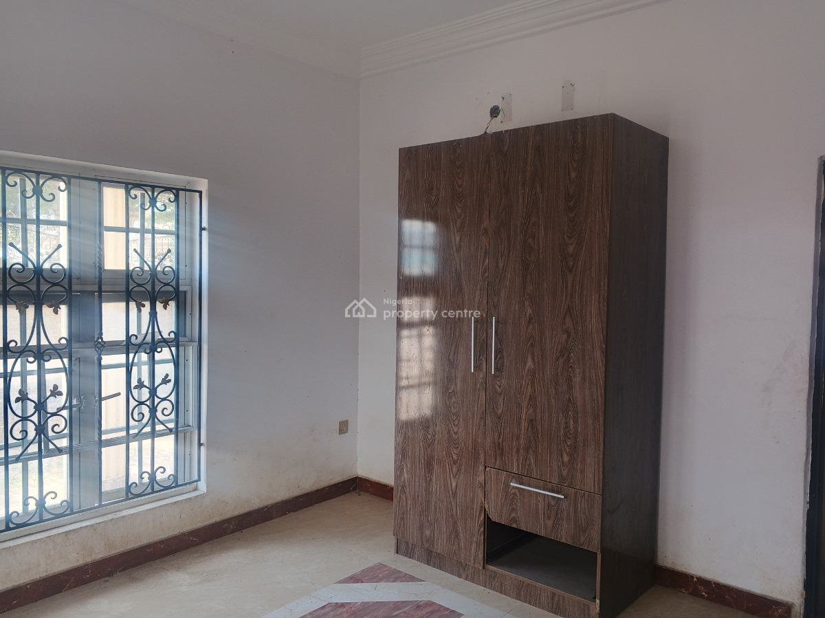 4 Nos 3 Bedrooms Tastefully Finished Self Serviced Flats Without Bq, Off Admiralty Way, Lekki Phase 1, Lekki, Lagos, Flat / Apartment for Rent