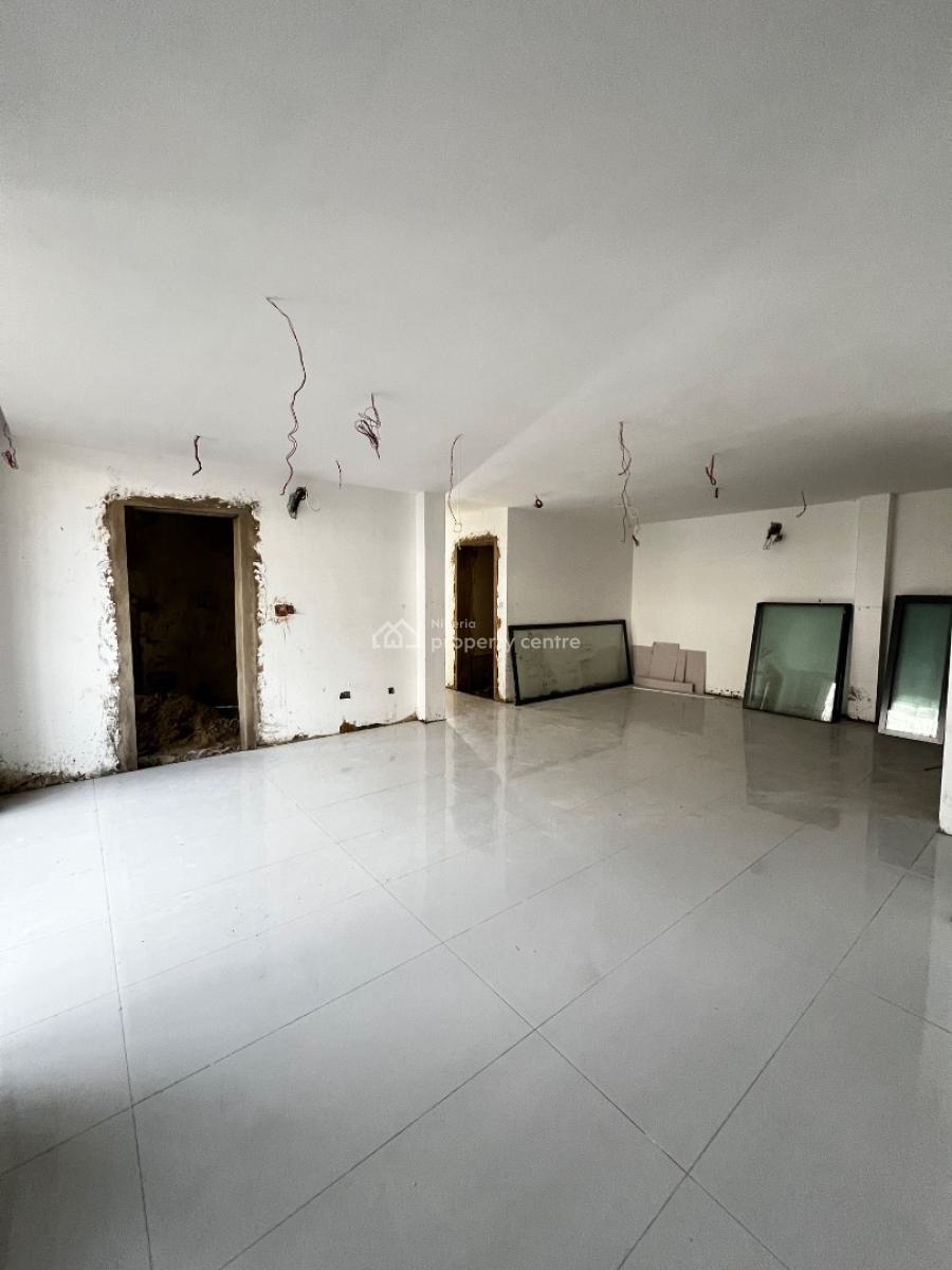 Fully Serviced 2 Bedroom Apartment with Elevator, Lekki Phase 1, Lekki, Lagos, Flat / Apartment for Sale