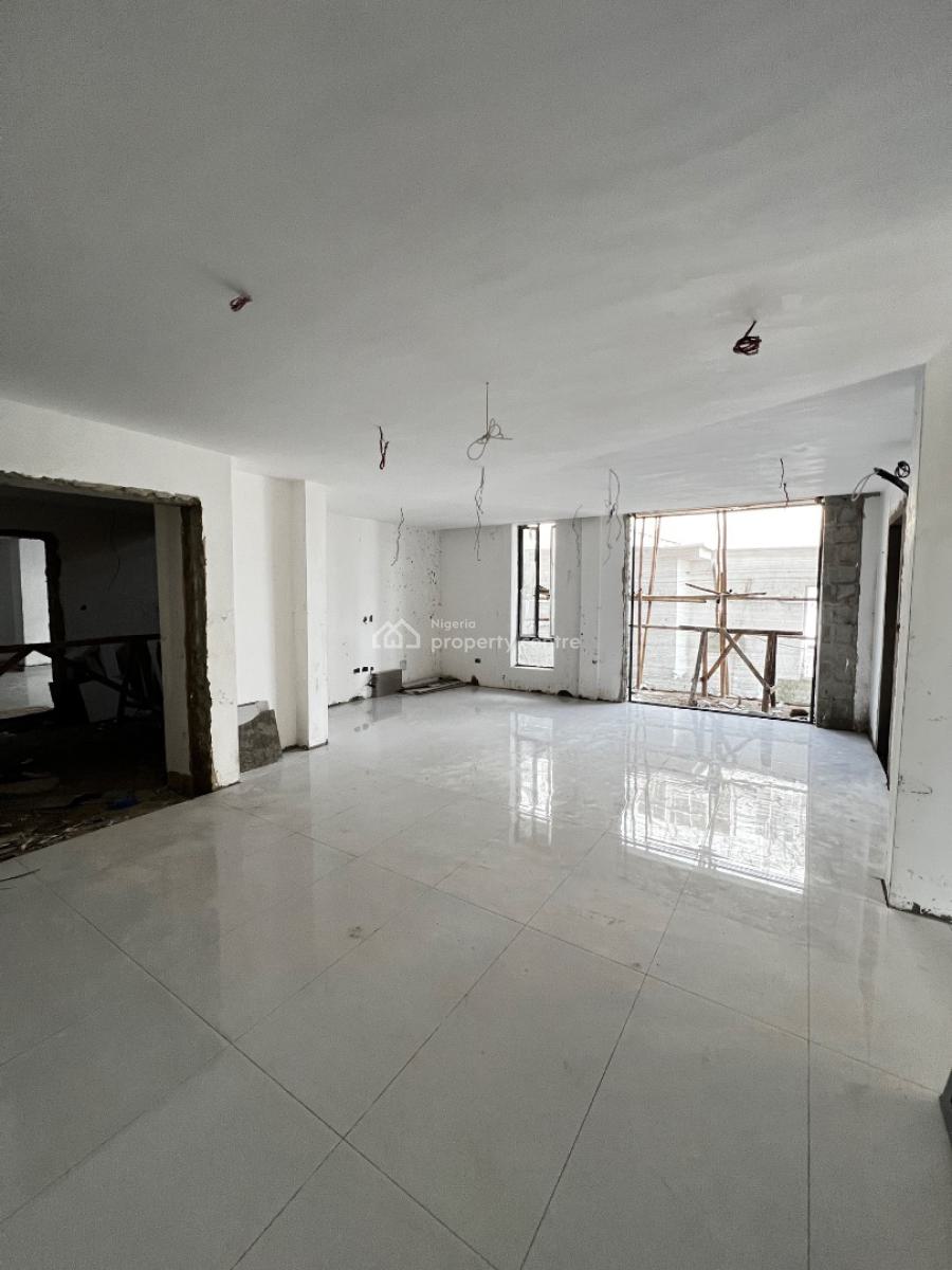 Fully Serviced 2 Bedroom Apartment with Elevator, Lekki Phase 1, Lekki, Lagos, Flat / Apartment for Sale