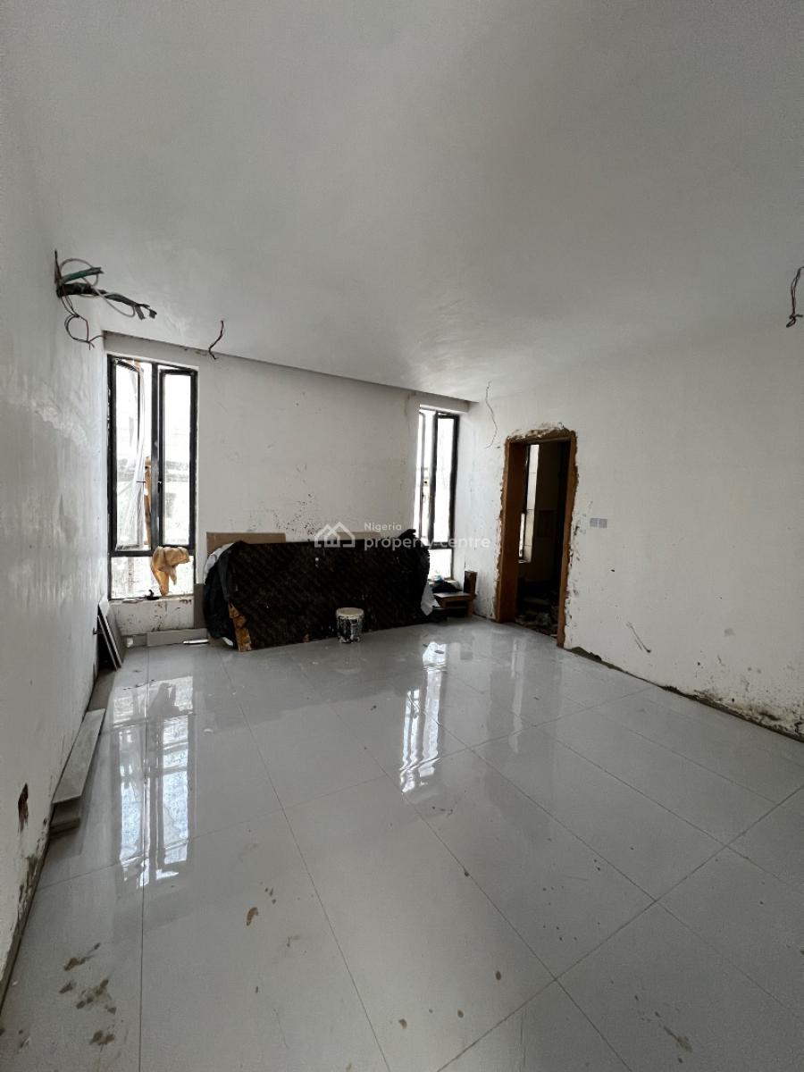 Fully Serviced 2 Bedroom Apartment with Elevator, Lekki Phase 1, Lekki, Lagos, Flat / Apartment for Sale