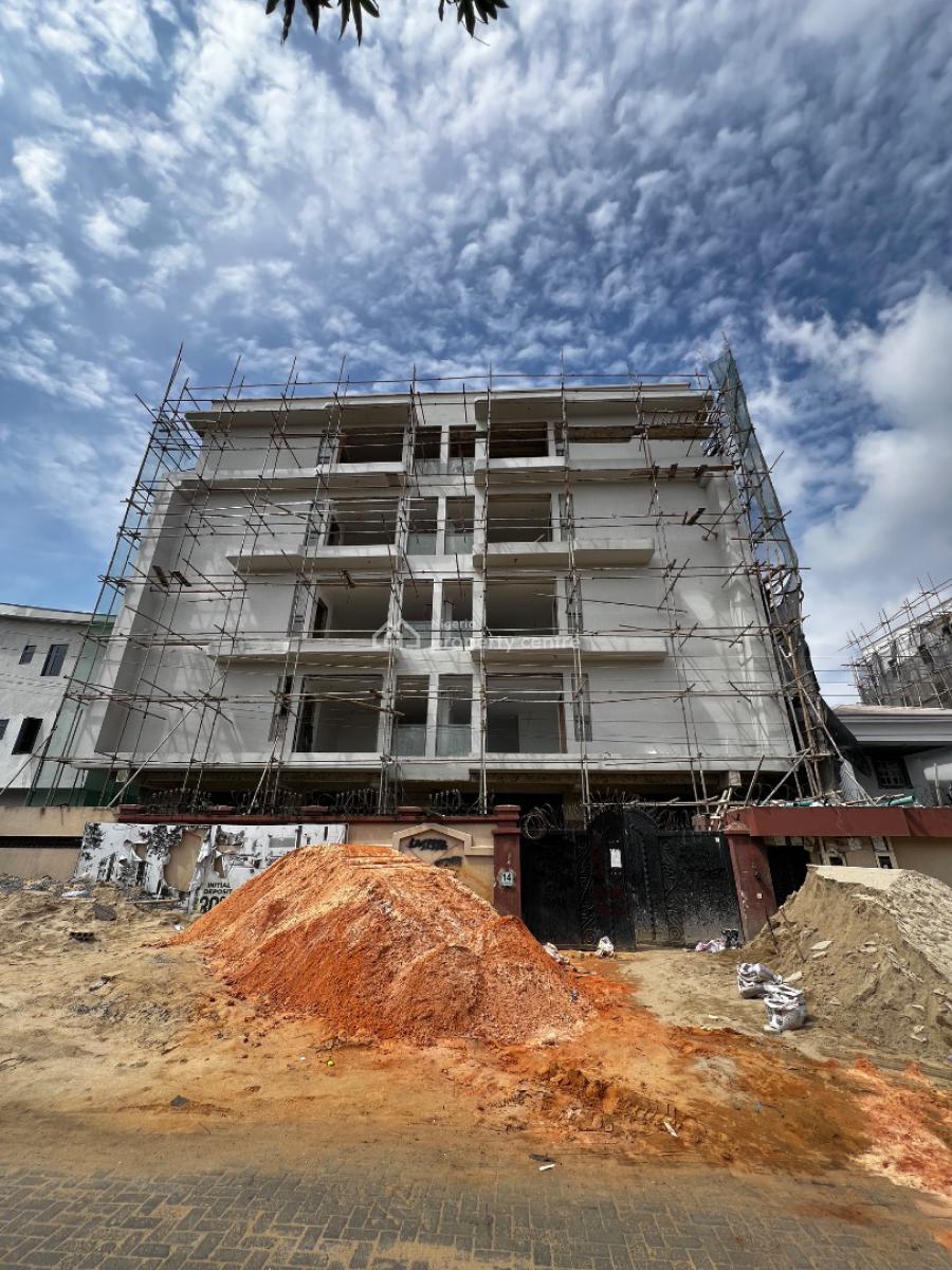 Fully Serviced 2 Bedroom Apartment with Elevator, Lekki Phase 1, Lekki, Lagos, Flat / Apartment for Sale