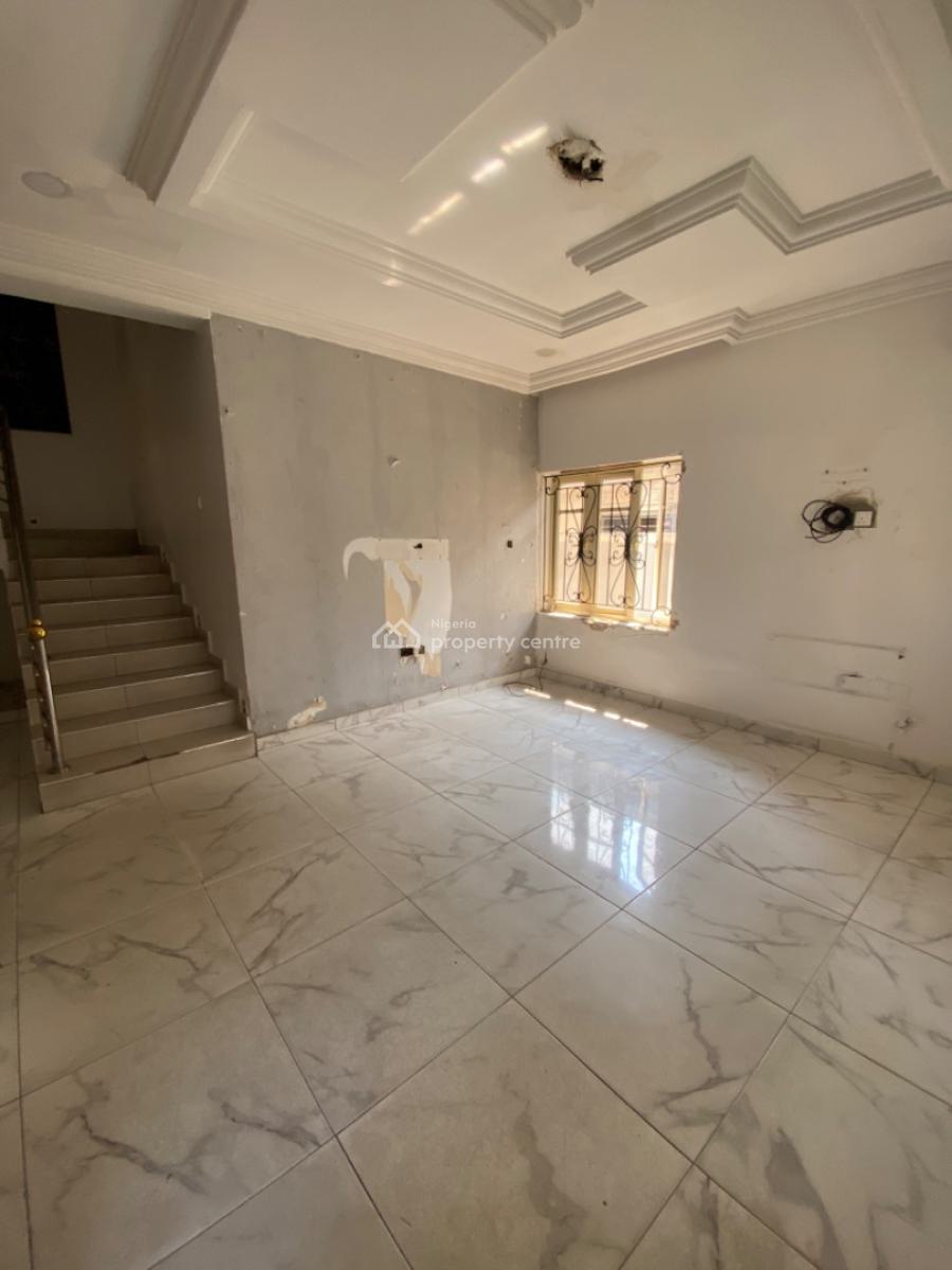 4 Bedrooms Semi Detached Duplex with Bq, Lekki Phase 1, Lekki, Lagos, Semi-detached Duplex for Sale