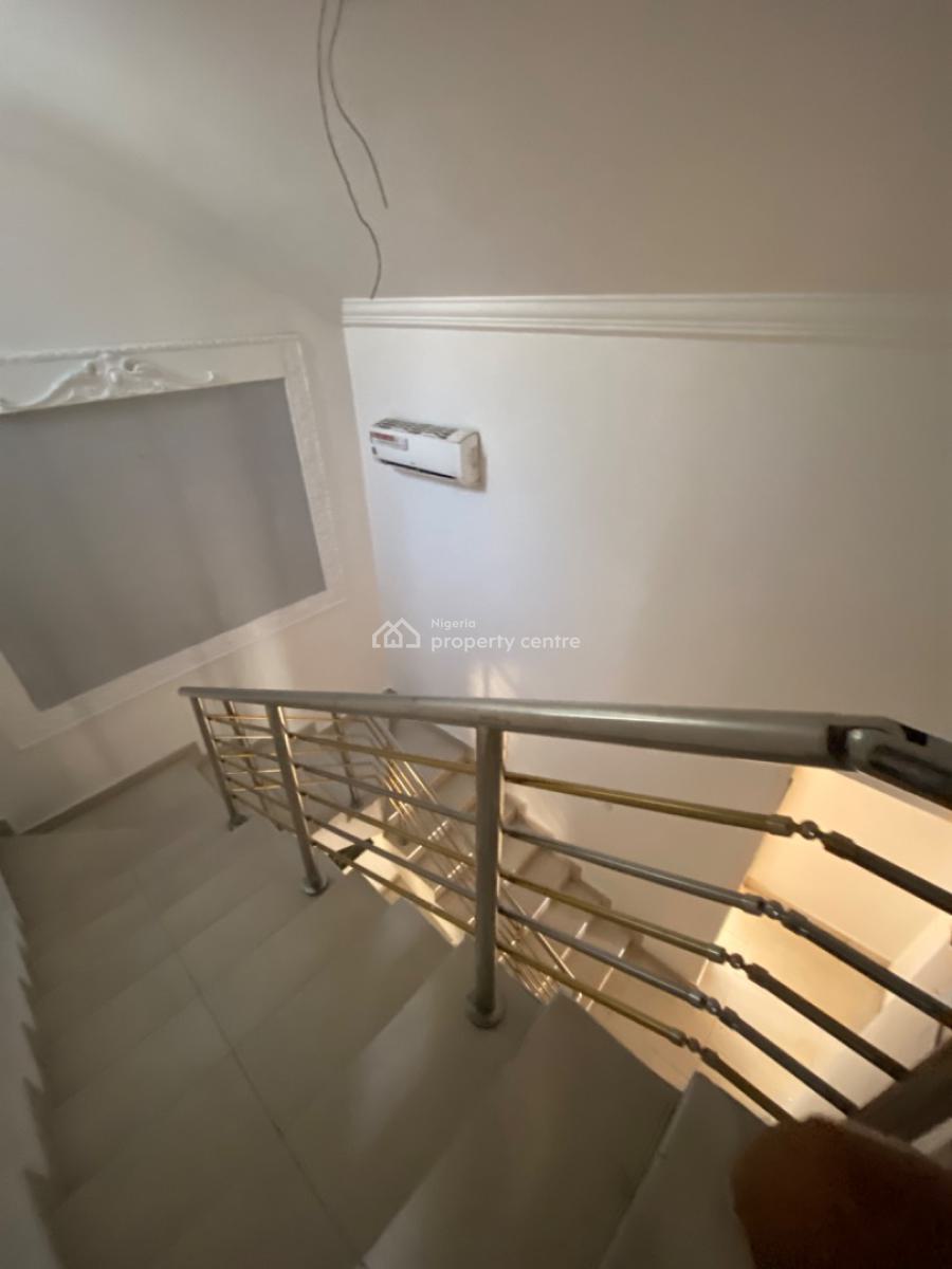 4 Bedrooms Semi Detached Duplex with Bq, Lekki Phase 1, Lekki, Lagos, Semi-detached Duplex for Sale