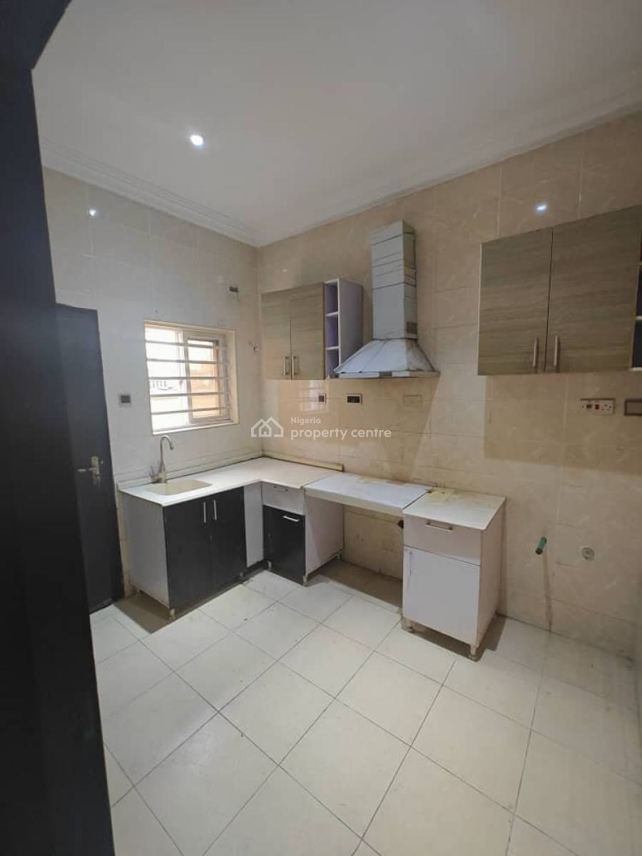 Lovely 3bedroom Flat Ensuit with Bq, Inverter, Osapa, Lekki, Lagos, Flat / Apartment for Rent