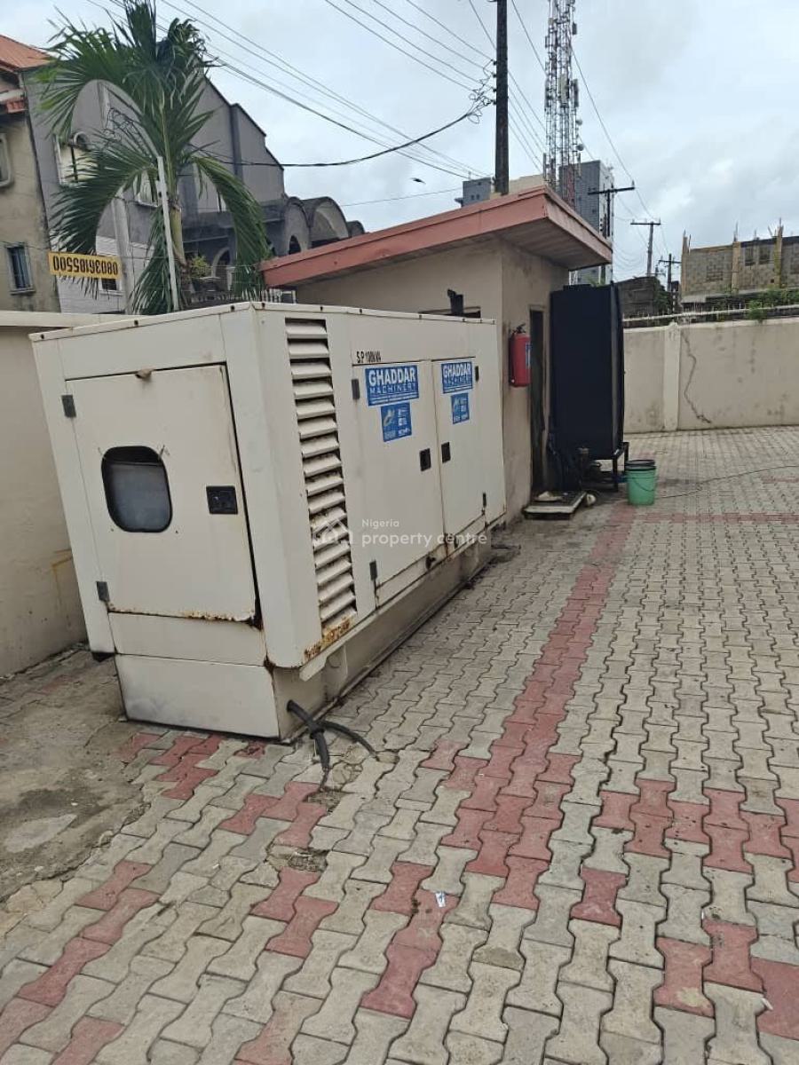 Lovely 3bedroom Flat Ensuit with Bq, Inverter, Osapa, Lekki, Lagos, Flat / Apartment for Rent